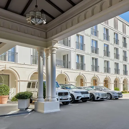 Hotel Budva Ξενοδοχείο 5*