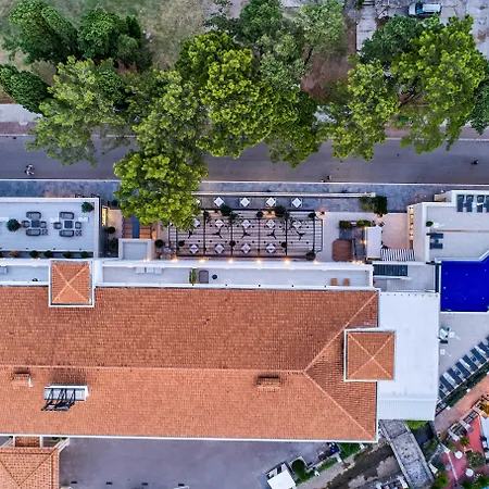 Hotel Budva Ξενοδοχείο Μπούντβα